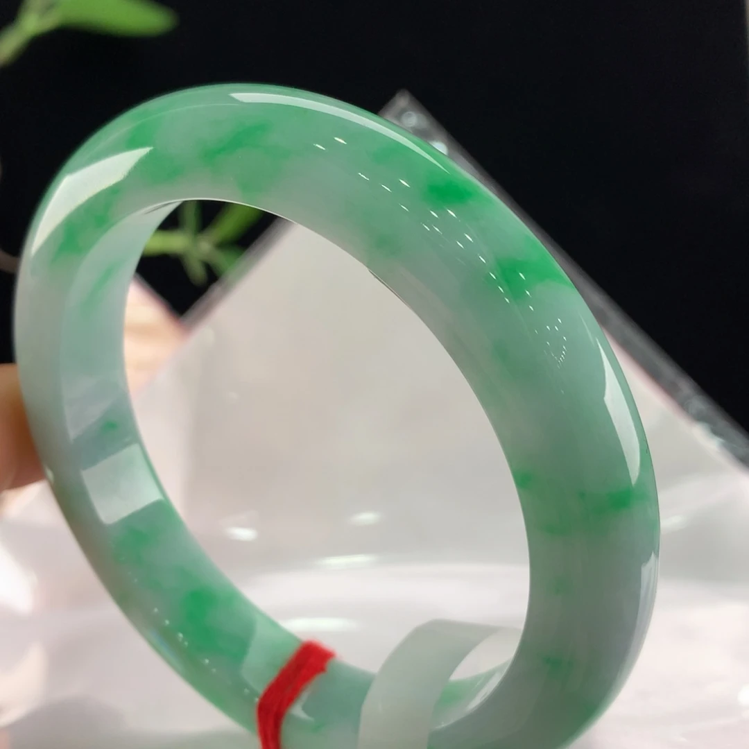 翡翠手镯未镶嵌111-0261
