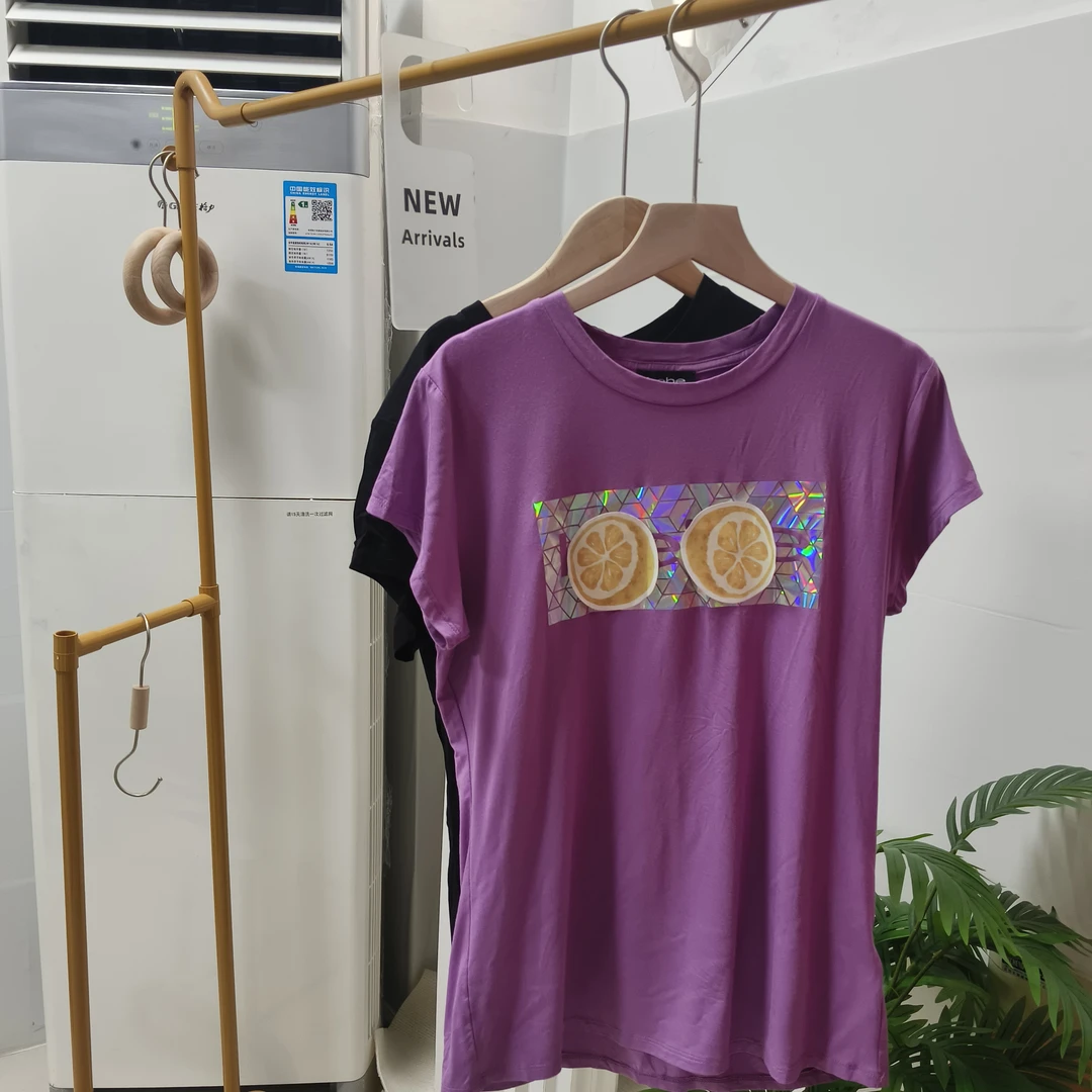 70903亮片字母短袖