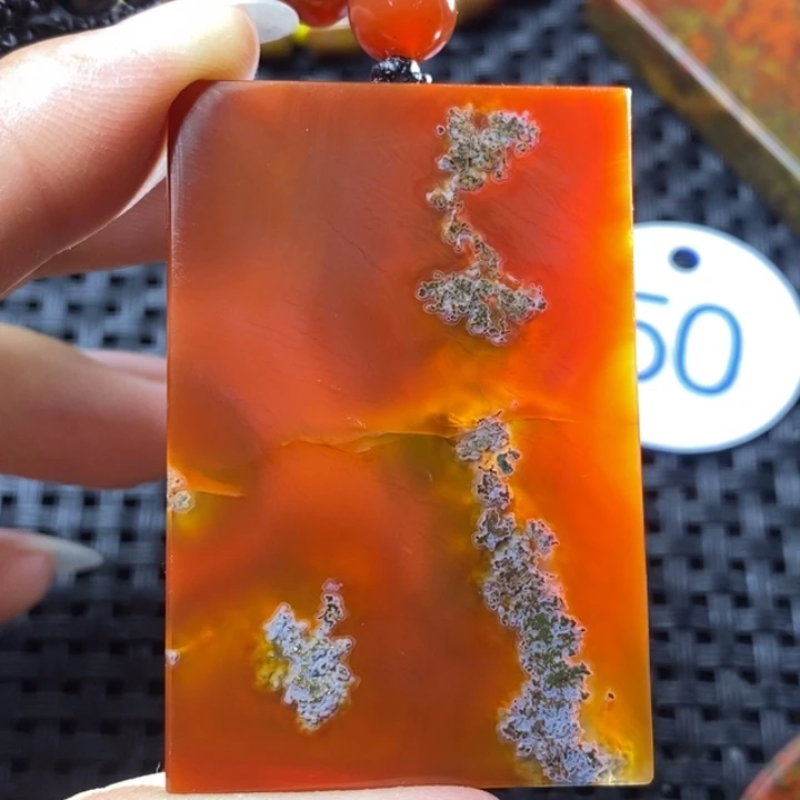 未镶嵌颈饰玛瑙/玉髓九*