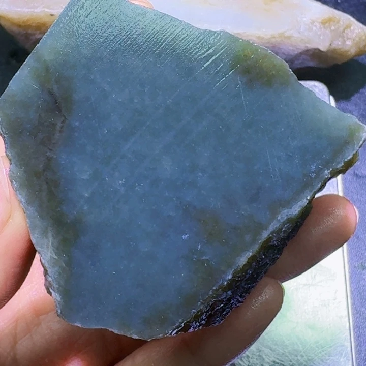 未镶嵌和田玉（糖玉）珠宝半成品
