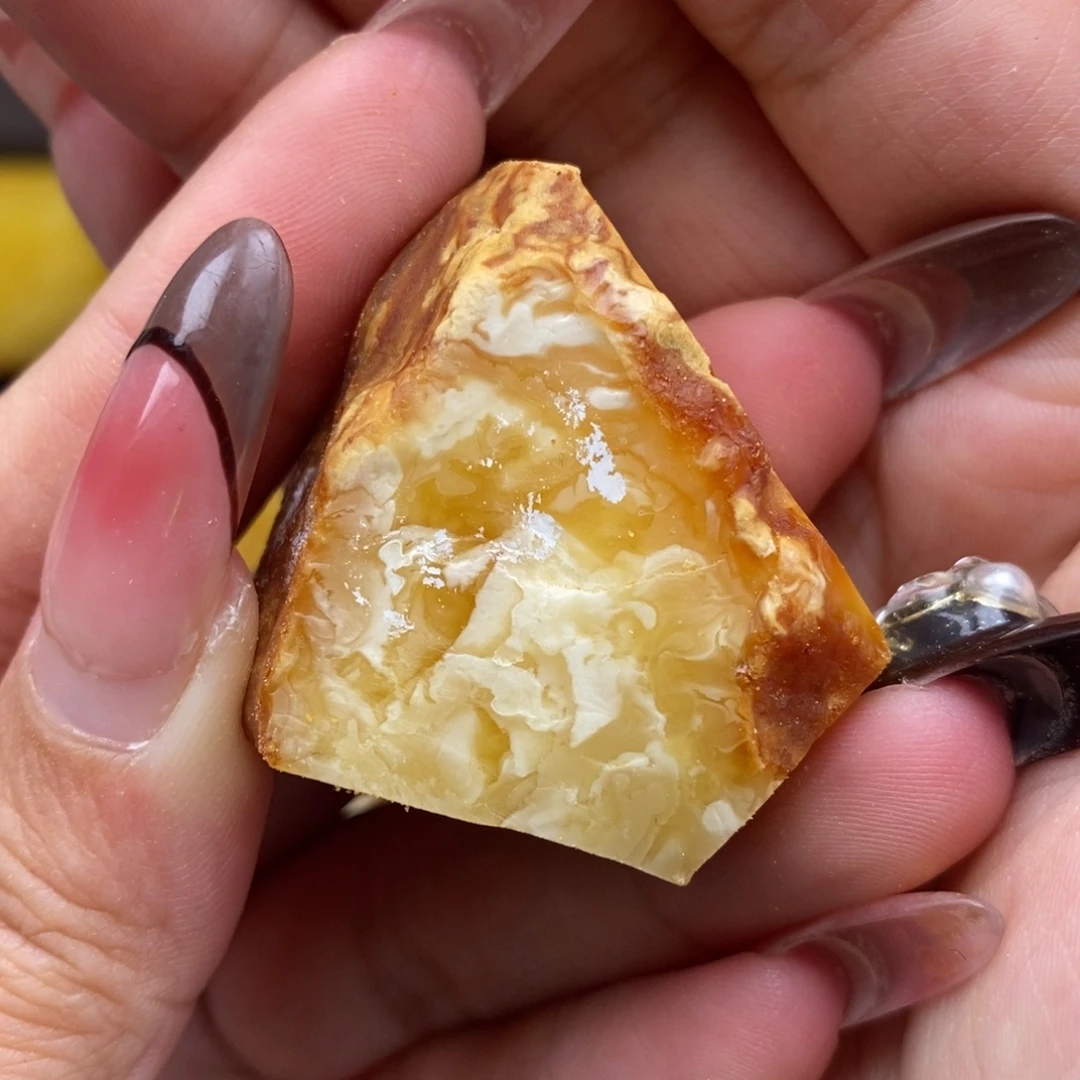 定制琥珀未镶嵌蜜蜡