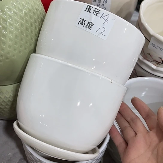多肉绿植陶瓷花盆9.9包邮，有孔
