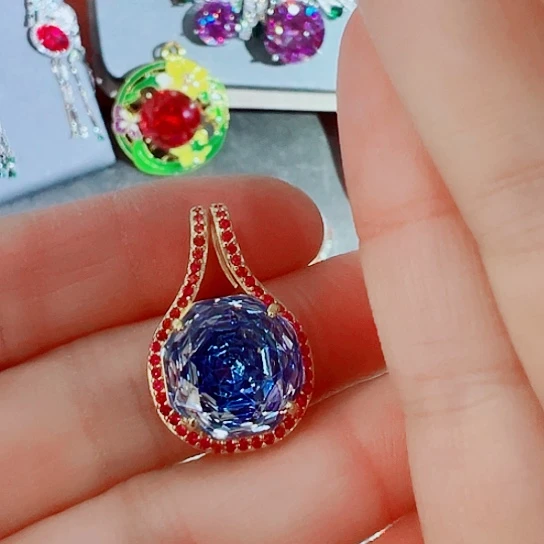 红宝石颈饰未镶嵌