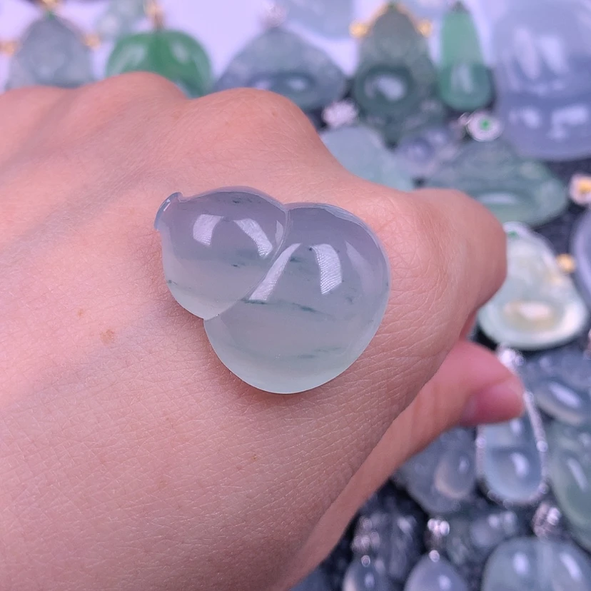 【闪购商品】颈饰未镶嵌翡翠?