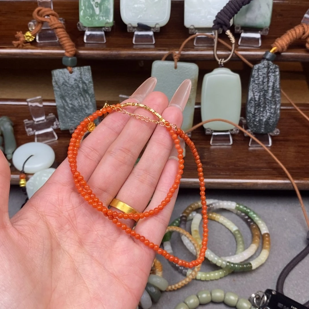 和田玉颈饰未镶嵌小**呀