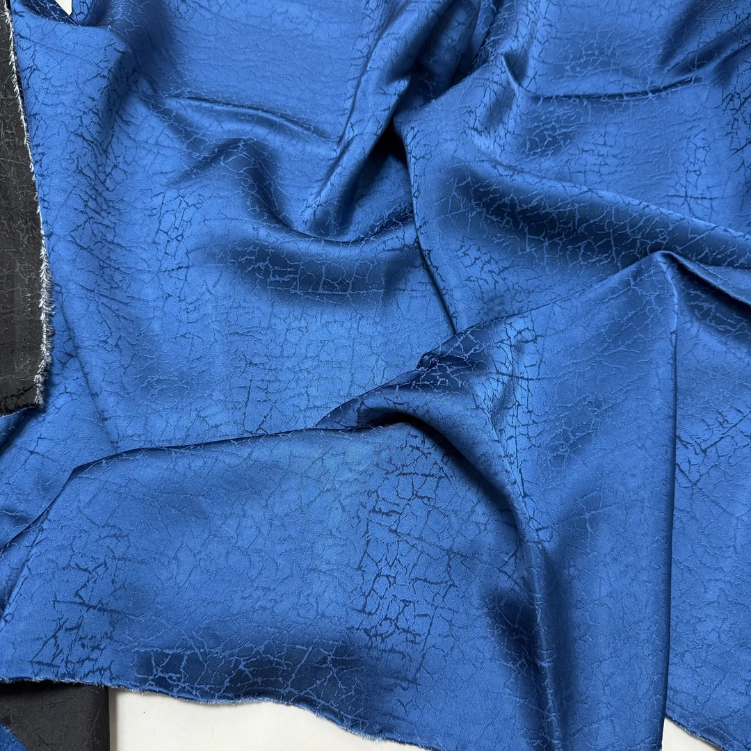 孔雀蓝门幅1.4龟裂纹50姆米重磅植物真丝香云纱高端服装面料