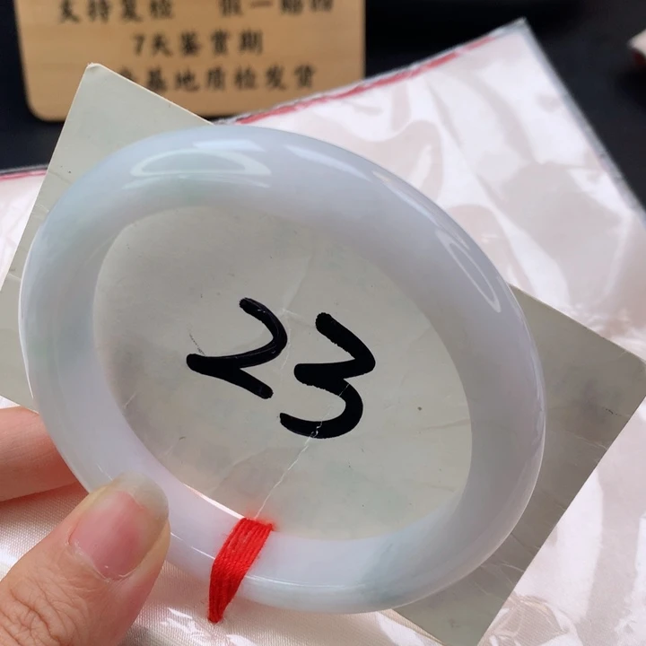 未镶嵌手镯翡翠福利鐲