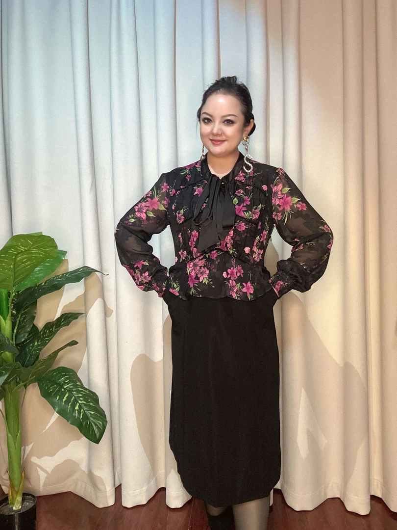 发依扎新款显瘦连衣裙