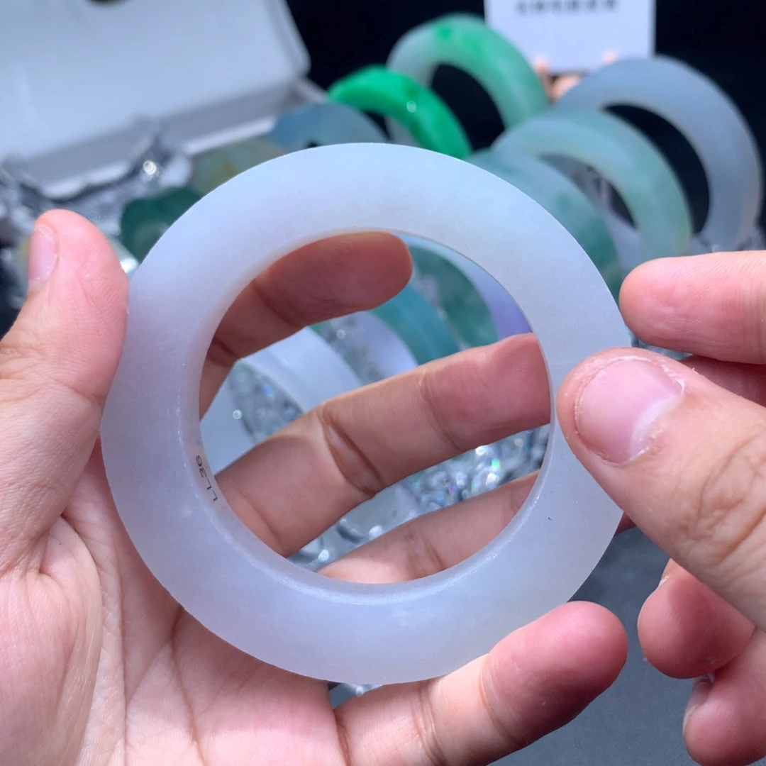 定制翡翠未镶嵌54-59圆条