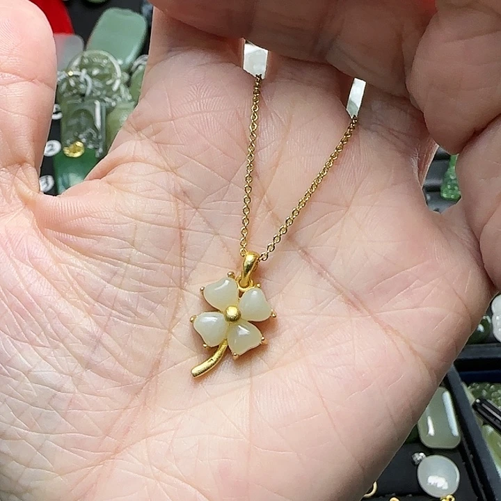 和田玉银S925镶嵌吊坠(赠链)