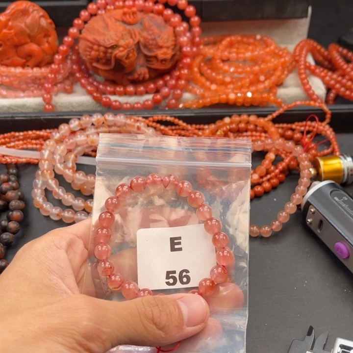 南红玛瑙未镶嵌多样性发货默认微瑕称重8mm