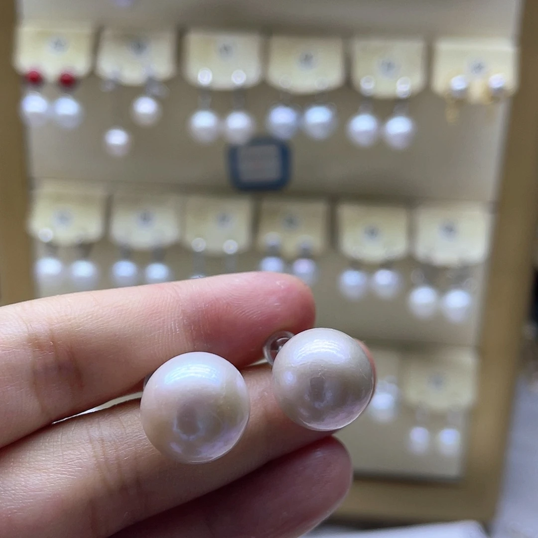 银S925镶嵌耳饰淡水珍珠