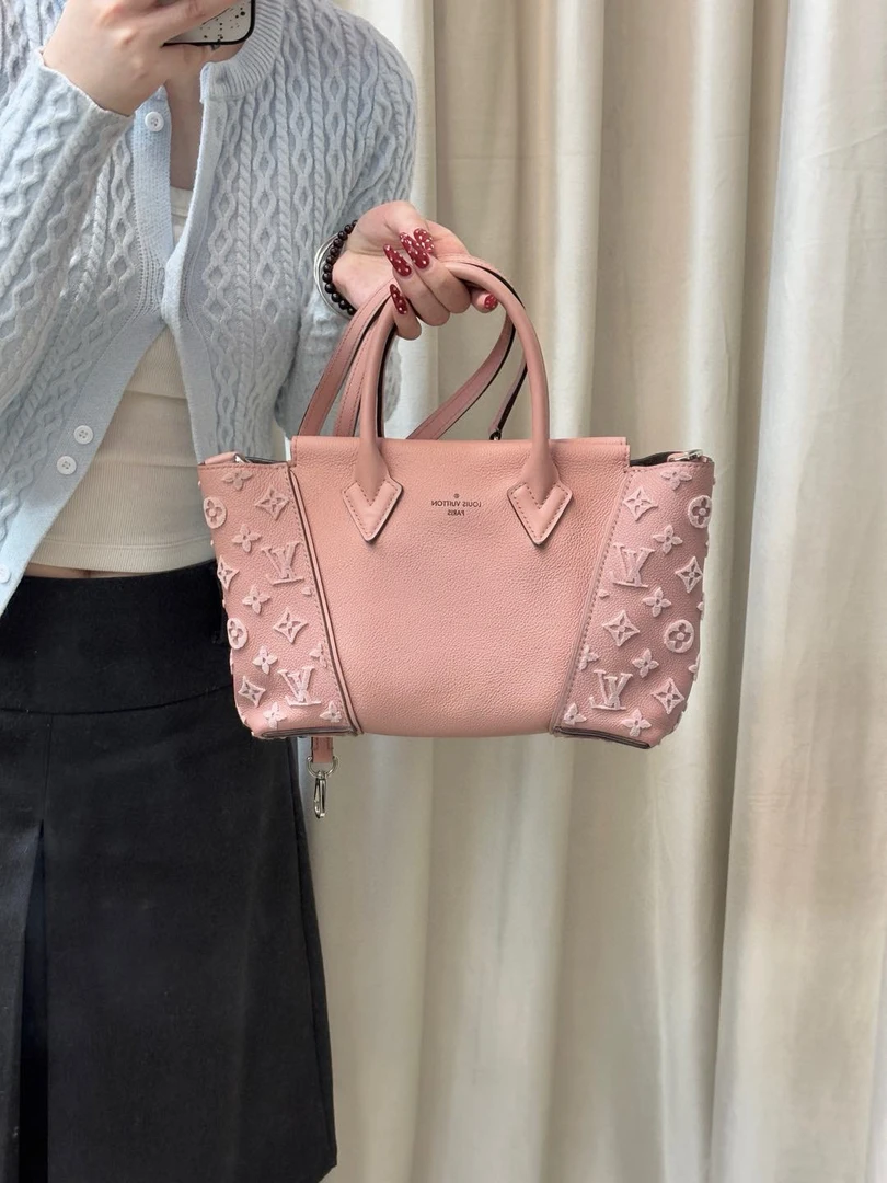 95新 LouisVuitton/路易威登 lv 粉色lockit手提斜挎包