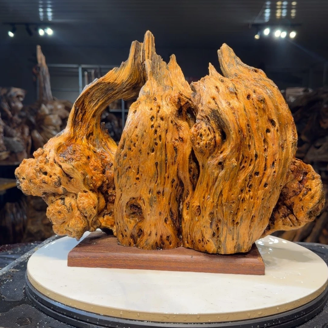 痴***子木王一刀琥珀木摆件84