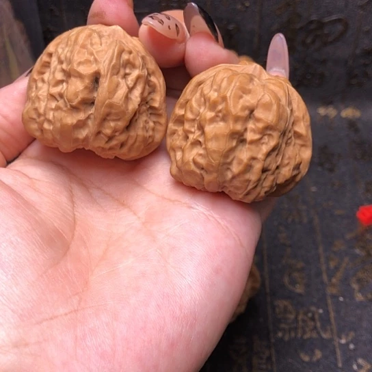 文玩核桃吊坠40蛤蟆头