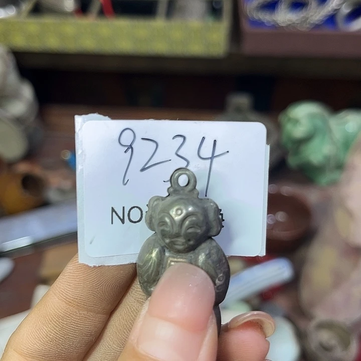 中***哥木头木头不退不换9234号工艺品