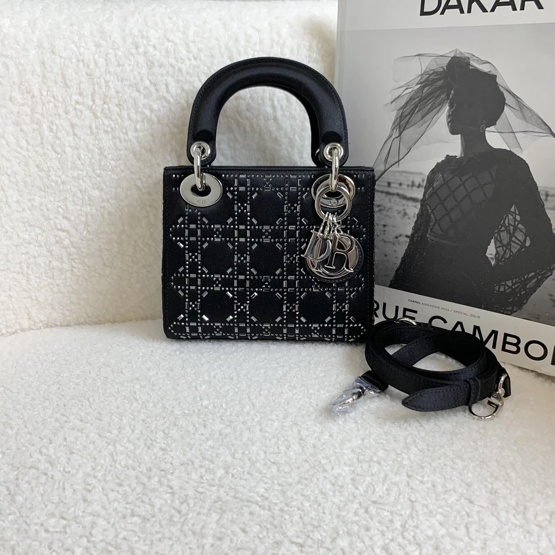 99新 DIOR/迪奥 壹臻/ 黑色缎面水钻三格戴妃 19年/26029112