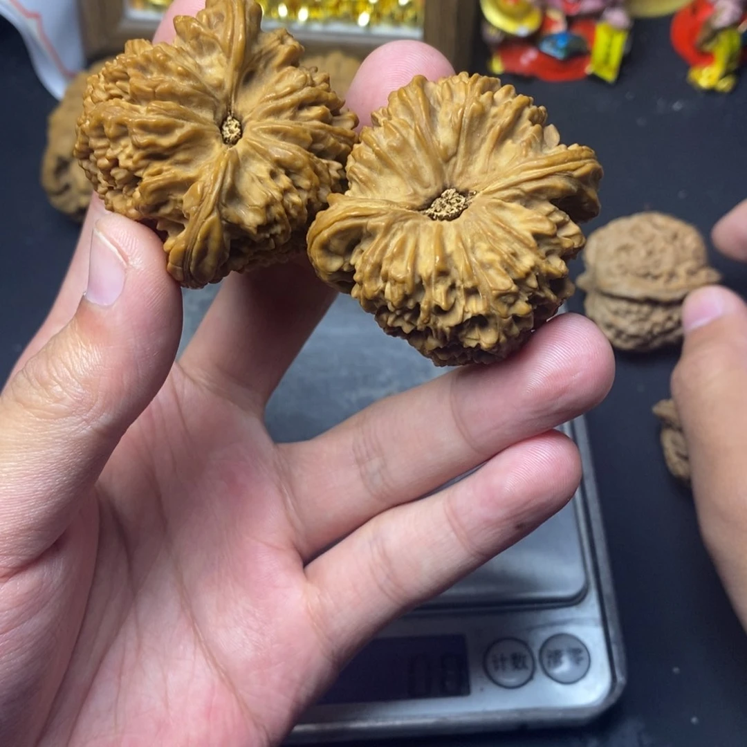 吊坠文玩核桃凹底南疆