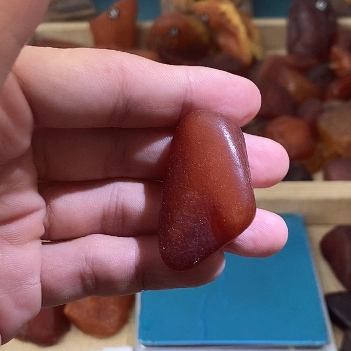 裸石琥珀未镶嵌蜜蜡