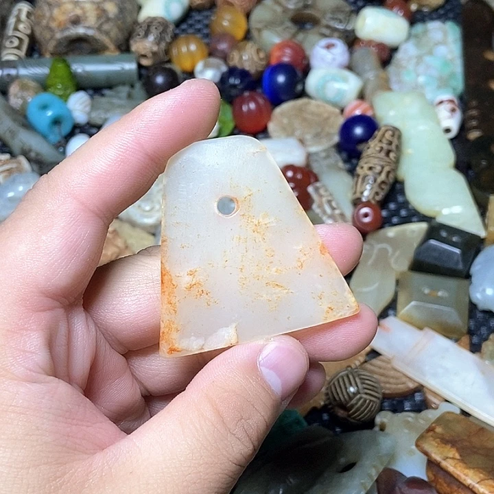 和田玉未镶嵌颈饰4