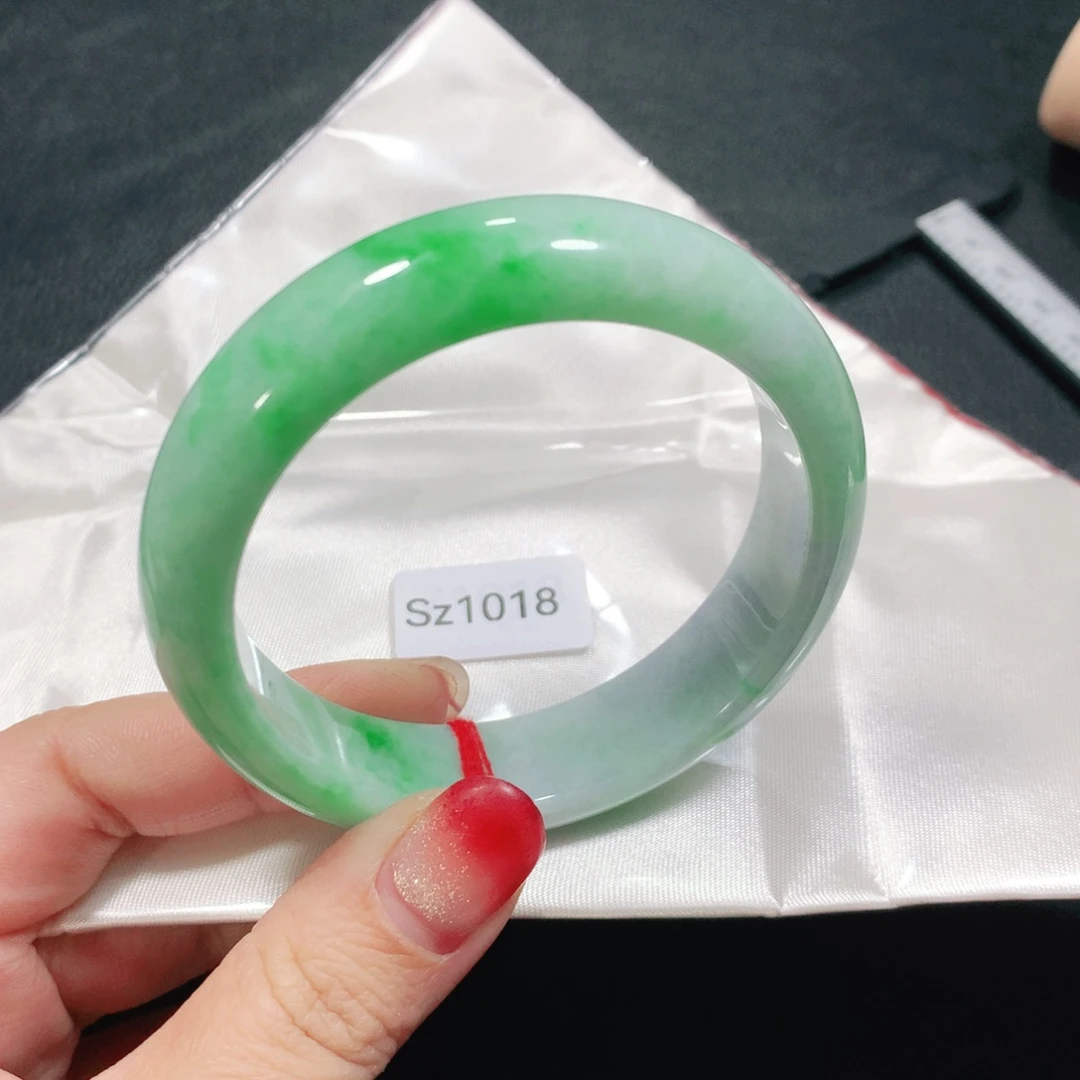翡翠未镶嵌手镯Sz1018-03