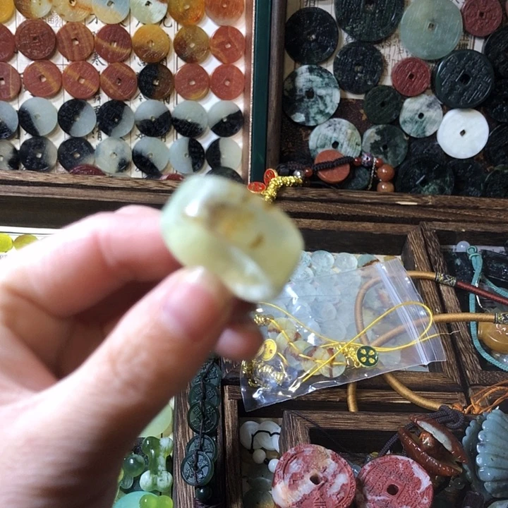 岫玉岫玉挂件未镶嵌