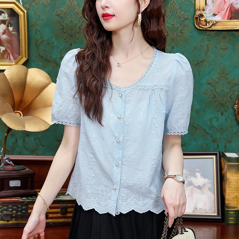 法式蕾丝拼接短袖衬衫女2025夏季新款洋气减龄小衫设计感短款上衣