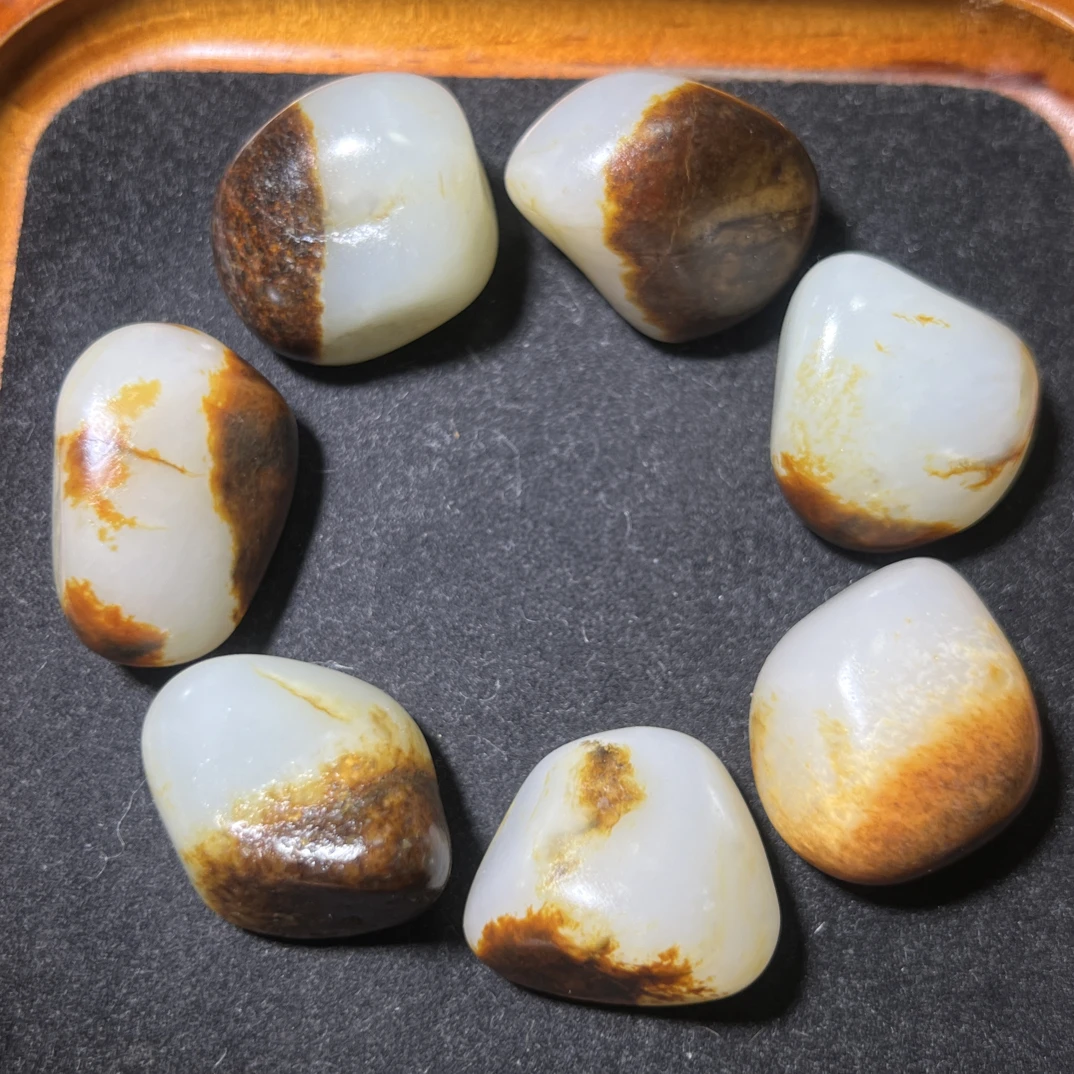 新疆和田玉籽手串146.8克饱满