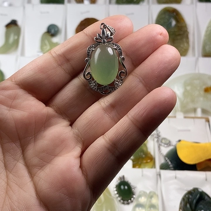 蛇纹石玉银S925镶嵌颈饰