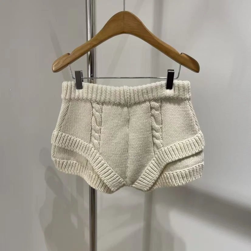 韩国东大门秋冬款美式辣妹针织毛线短裤女百搭修身显瘦休闲超短裤