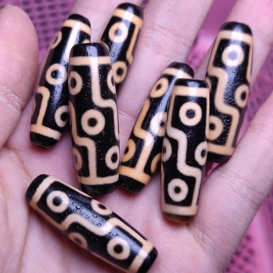 牙黄九眼玛瑙吊坠项链配饰