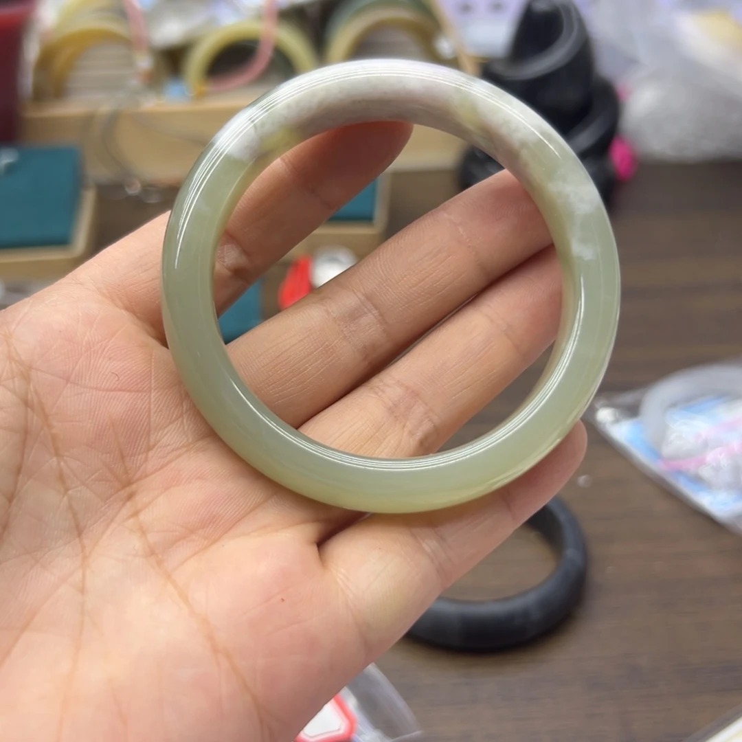 和田玉未镶嵌手镯57圈围891