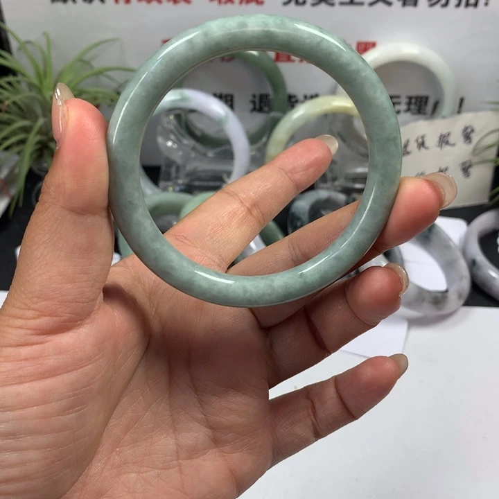 未镶嵌手镯翡翠19
