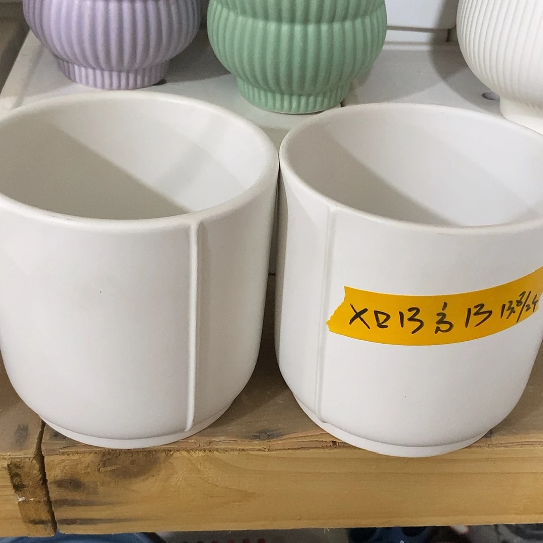 摆件陶盆有孔 瑕疵介意勿拍