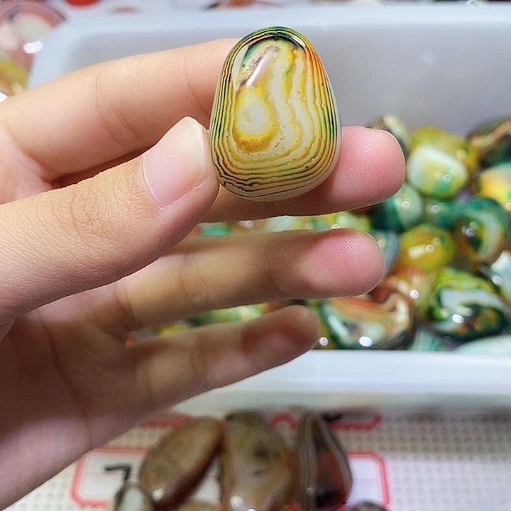 曾***经玛瑙/玉髓未镶嵌珠宝奇石