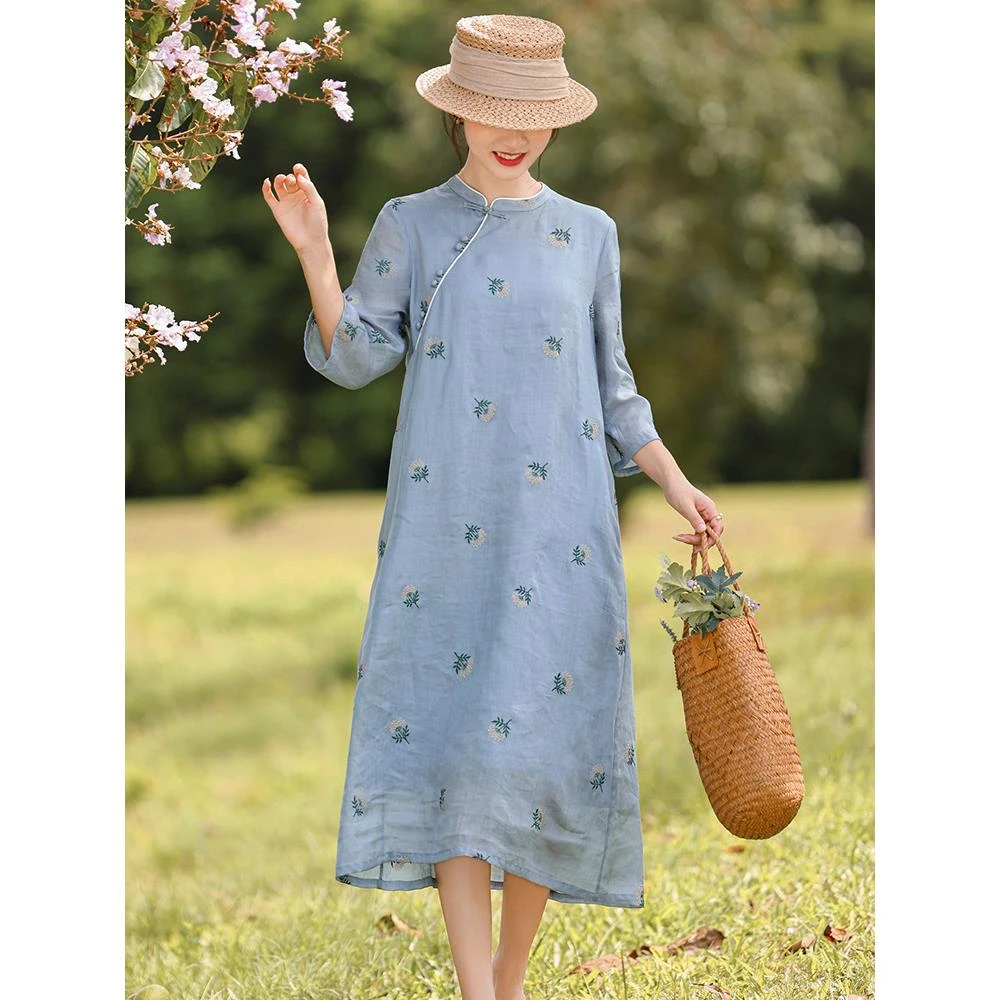高端苎麻碎花连衣裙2025新款大码女装春夏刺绣棉麻中式旗袍裙