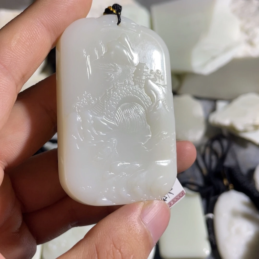 和田玉未镶嵌颈饰