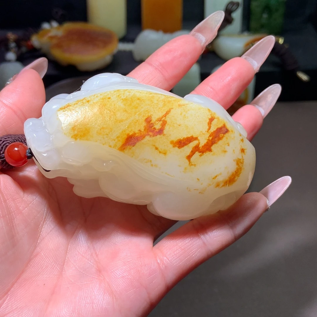 *****和田玉未镶嵌颈饰