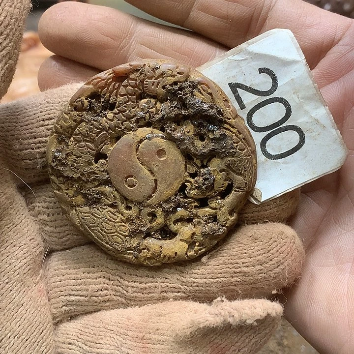 未镶嵌和田玉挂件