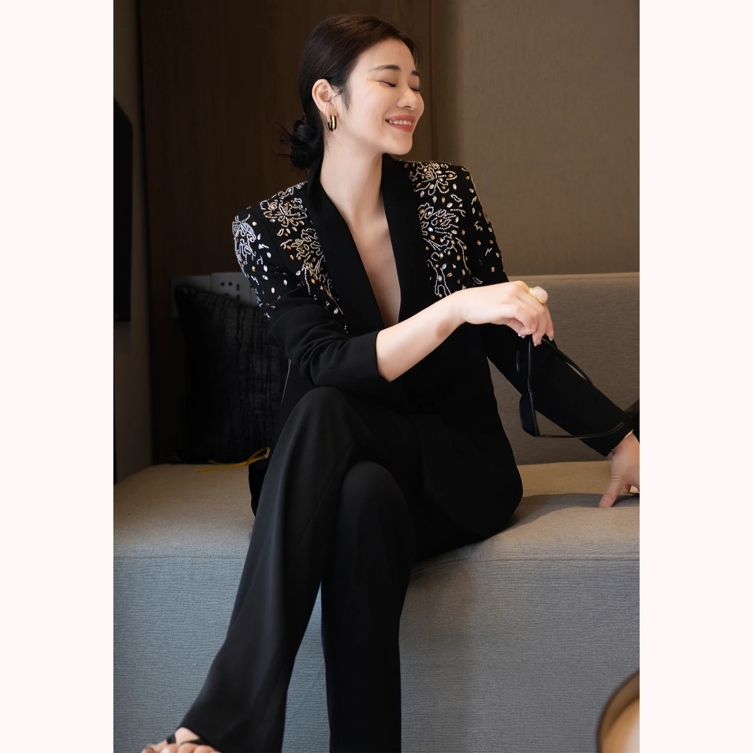 ZEROYK高端定制职业装设计感重工钉珠修身显瘦西服长裤通勤两件套