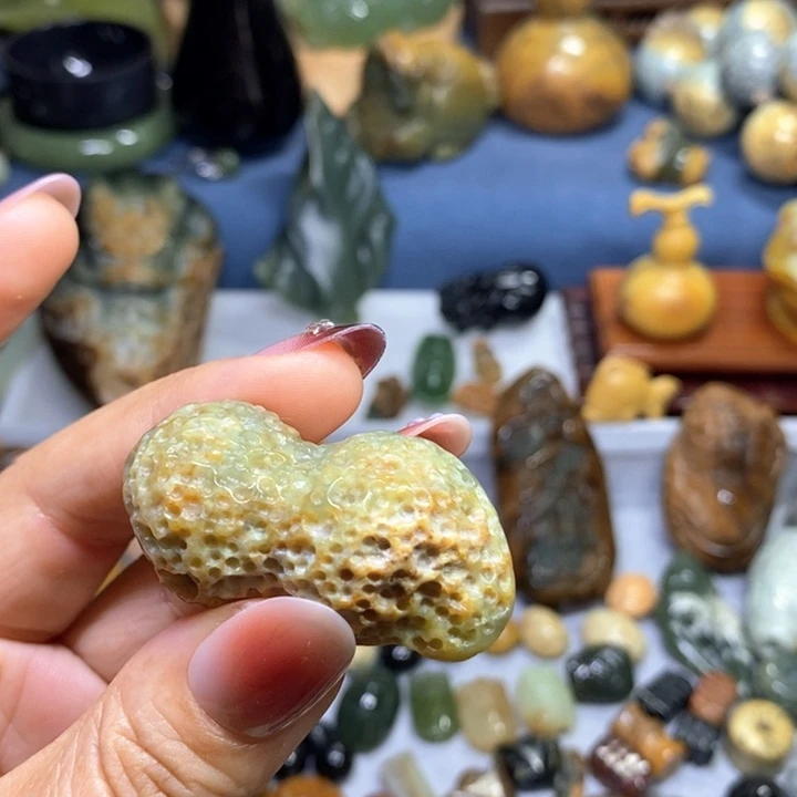 岫岩河磨玉（透闪石质玉）未镶嵌挂件