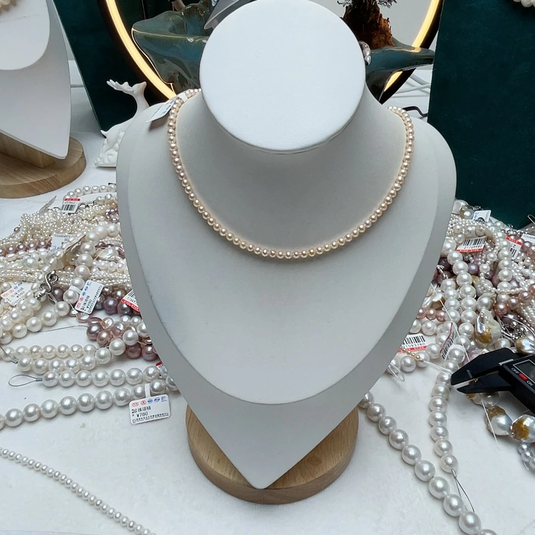 颈饰淡水珍珠未镶嵌