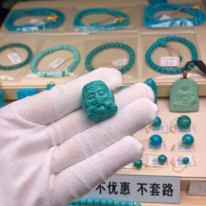 18K金镶嵌绿松石珠宝奇石