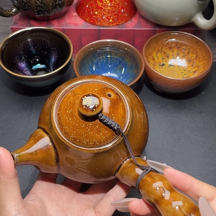 茶盏侧把壶冰裂纹