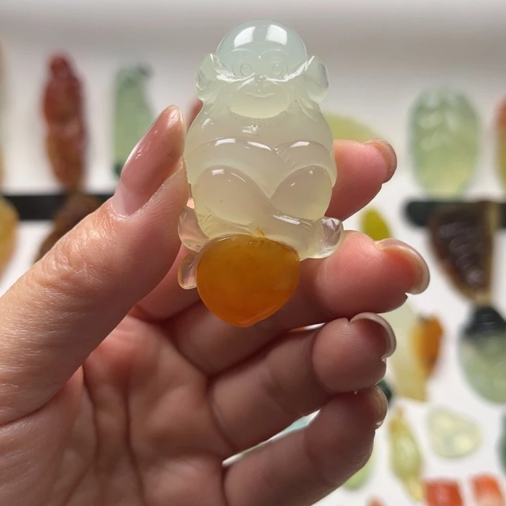 岫玉未镶嵌颈饰福利