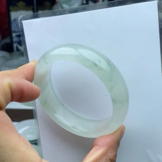 石英质玉（金丝玉）手镯未镶嵌