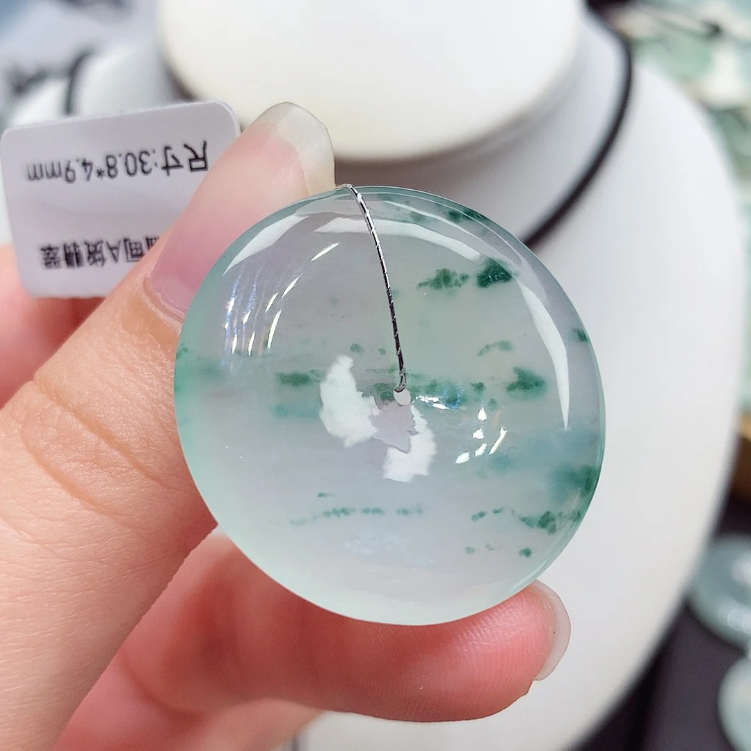 颈饰未镶嵌翡翠翡翠60，30.8/4.9