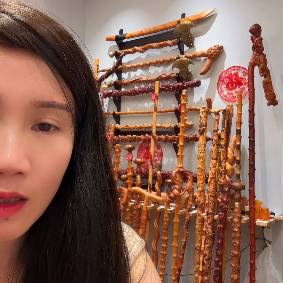 燕***舞香榧木对节登山铜脚