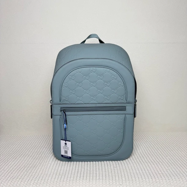 99新 GUCCI/古驰 5880/闲置品男士浅蓝色全皮压纹双肩包
