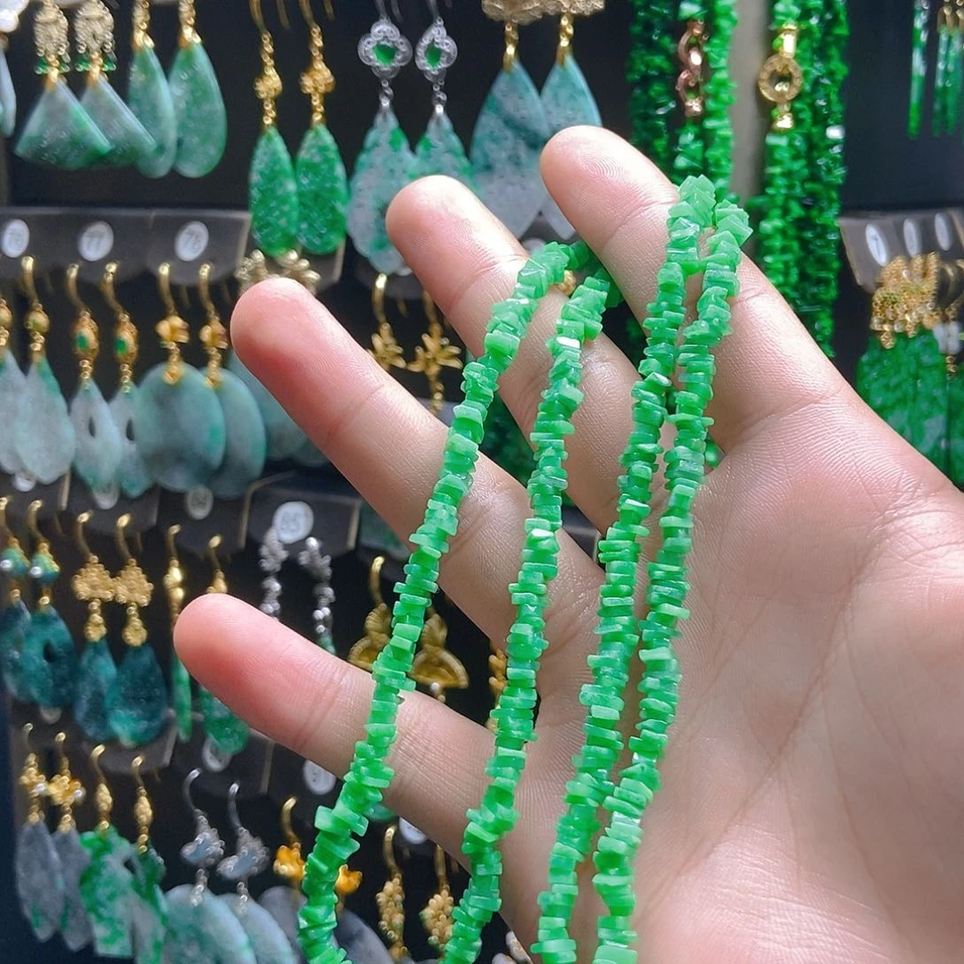 翡翠未镶嵌耳饰翡翠